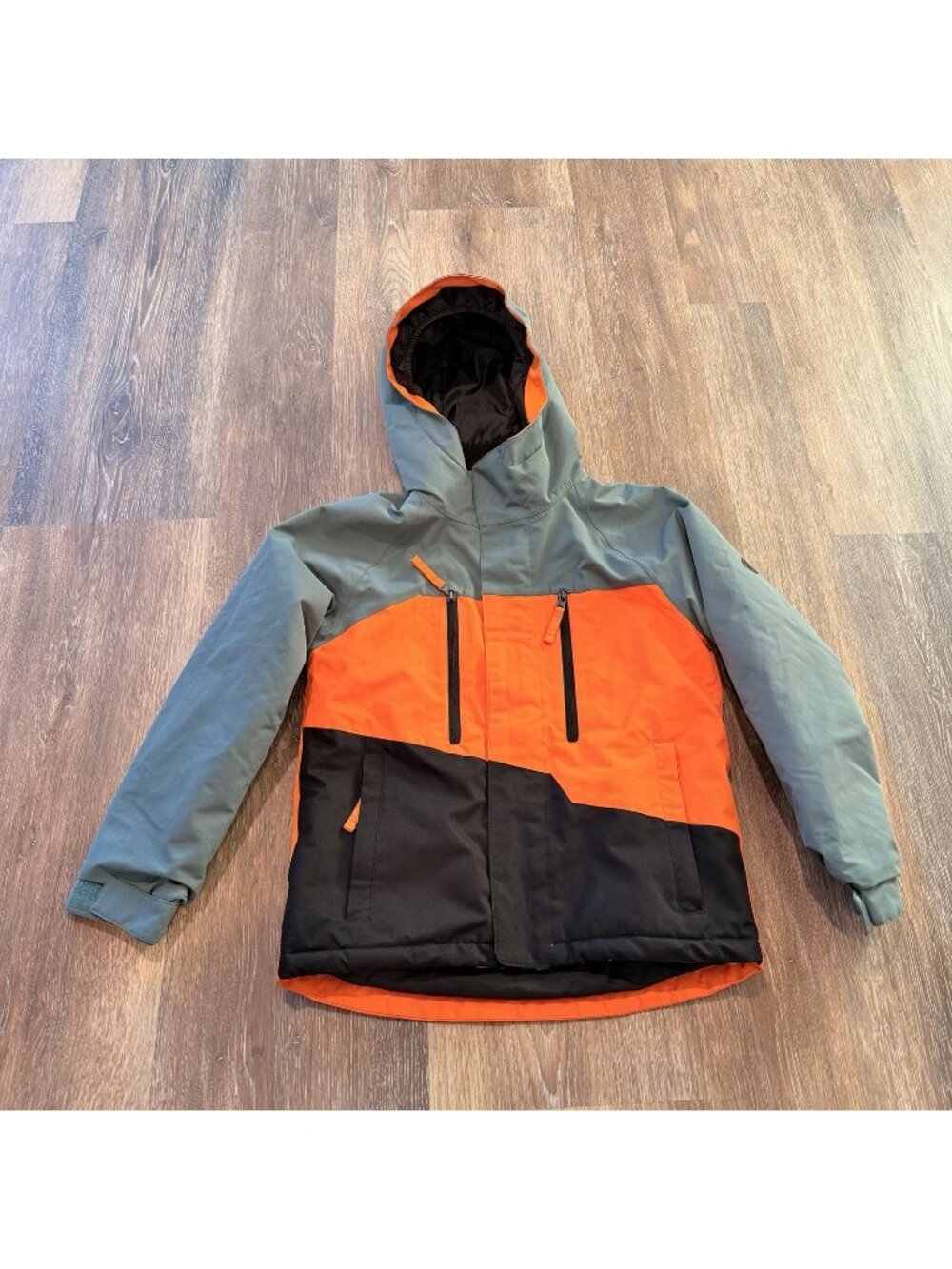 686 Boys Geo Insulated Jacket Small Orange Gray Black Colorblock